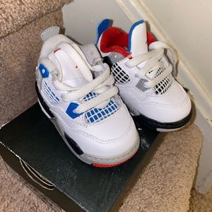 Air Jordan Retro 4 What the edition
